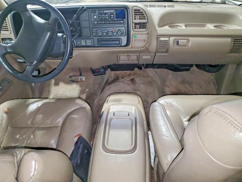 54837986 :رقم المزاد ، 3GKFK16R4TG517936 vin ، 1996 Gmc Suburban مزاد بيع