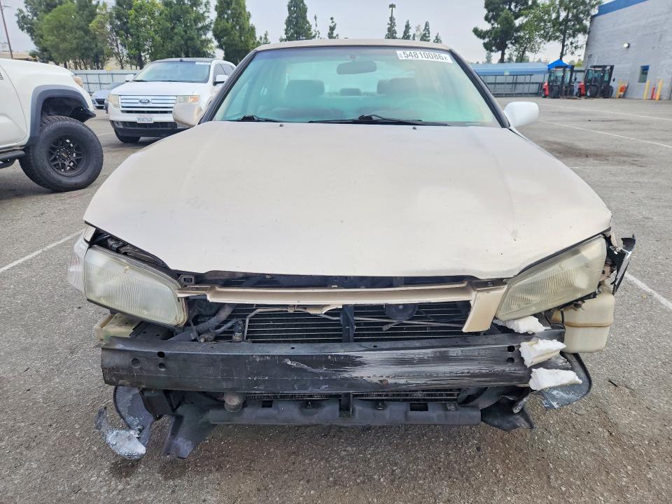 54810086 :رقم المزاد ، 4T1BF22K1WU056768 vin ، 1998 Toyota Camry مزاد بيع