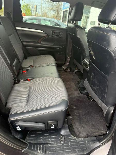 52727406 :رقم المزاد ، 5TDBZRFH1KS738468 vin ، 2019 Toyota Highlander مزاد بيع