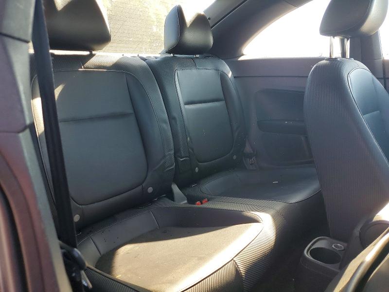 50103686 :رقم المزاد ، 3VWF17ATXHM615704 vin ، 2017 Volkswagen Beetle مزاد بيع