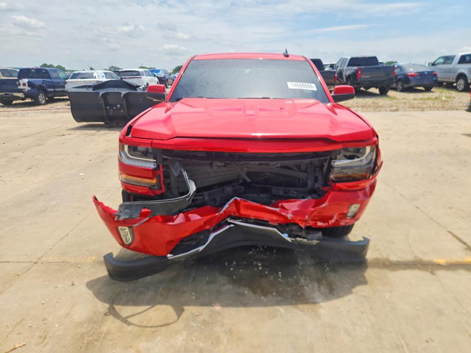 54688606 :رقم المزاد ، 3GCUKREC0JG583315 vin ، 2018 Chevrolet Silverado مزاد بيع