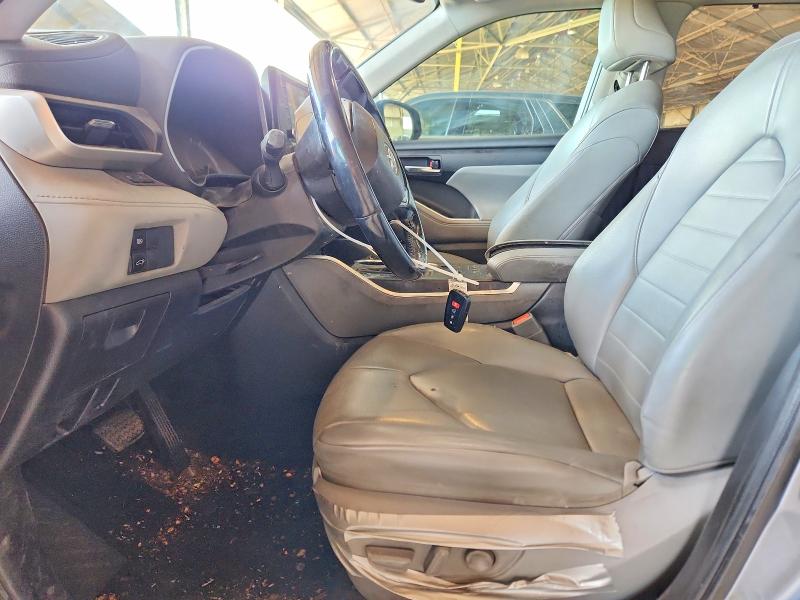 Продажа на аукционе авто 2022 Toyota Highlander, vin: 5TDHZRAHXNS121754, номер лота: 54090586