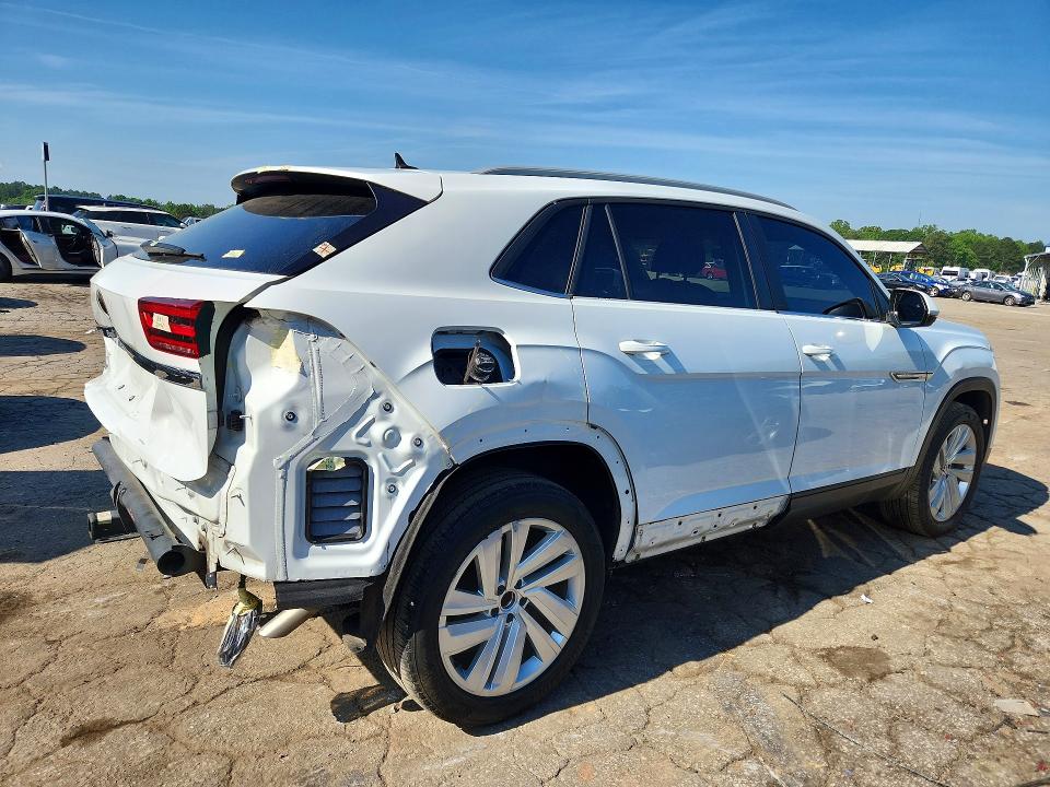 2021 Volkswagen Atlas Cross Sport მანქანა იყიდება აუქციონზე, vin: 1V2JE2CA5MC209498, აუქციონის ნომერი: 52471626