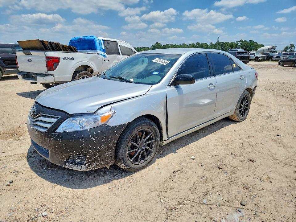 55431566 :رقم المزاد ، 4T4BF3EK4AR031962 vin ، 2010 Toyota Camry مزاد بيع