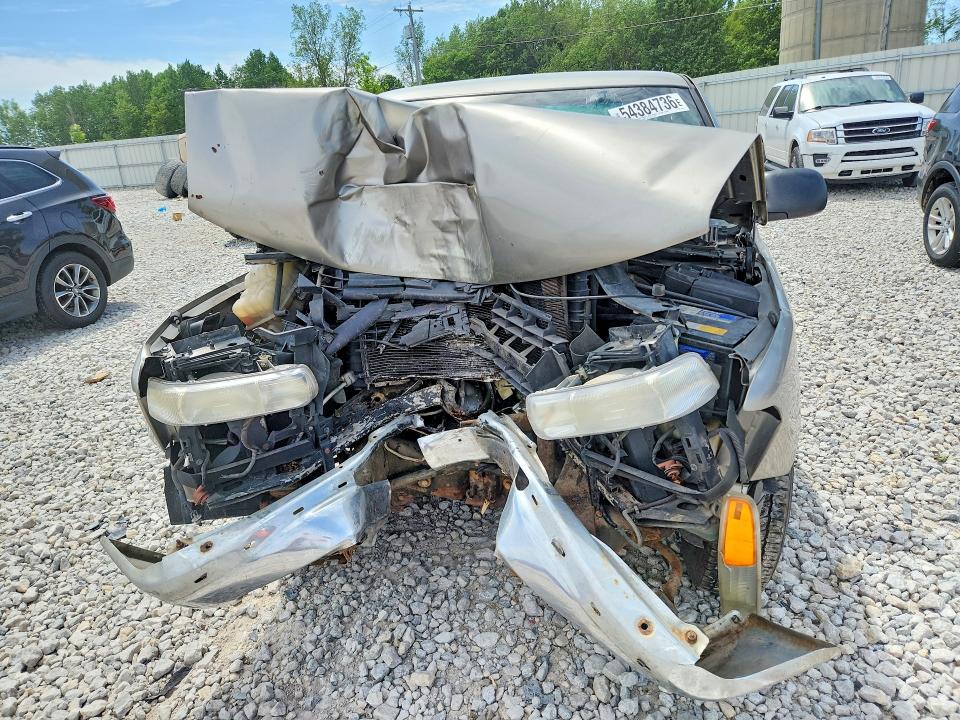 54384736 :رقم المزاد ، 1GCEC14W12Z177348 vin ، 2002 Chevrolet Silverado مزاد بيع