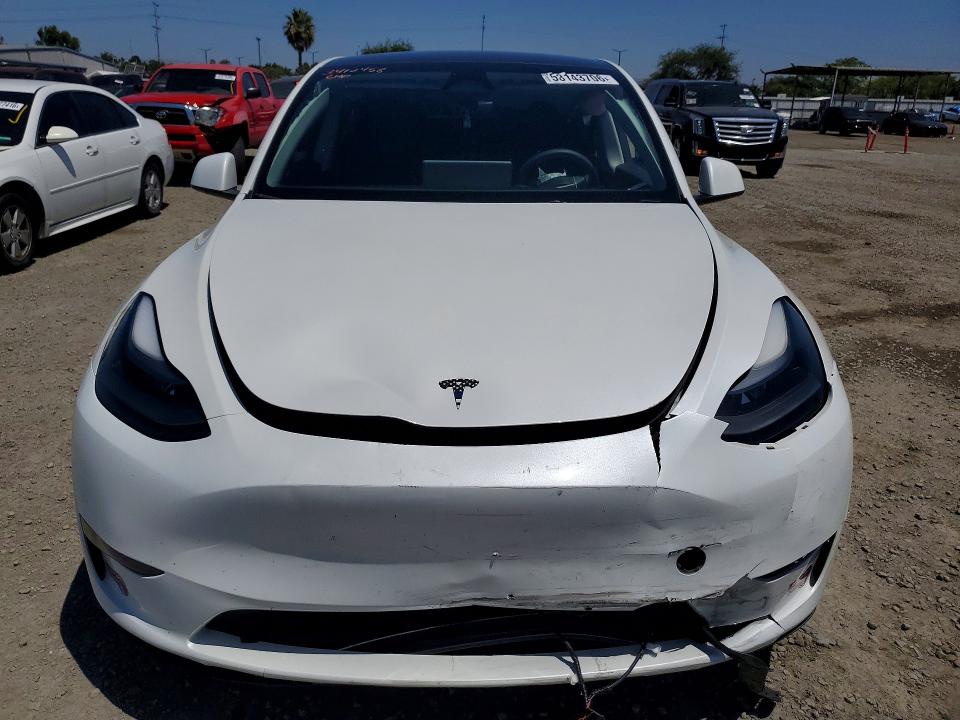 53143706 :رقم المزاد ، 7SAYGDEE7RF090338 vin ، 2024 Tesla Model Y مزاد بيع