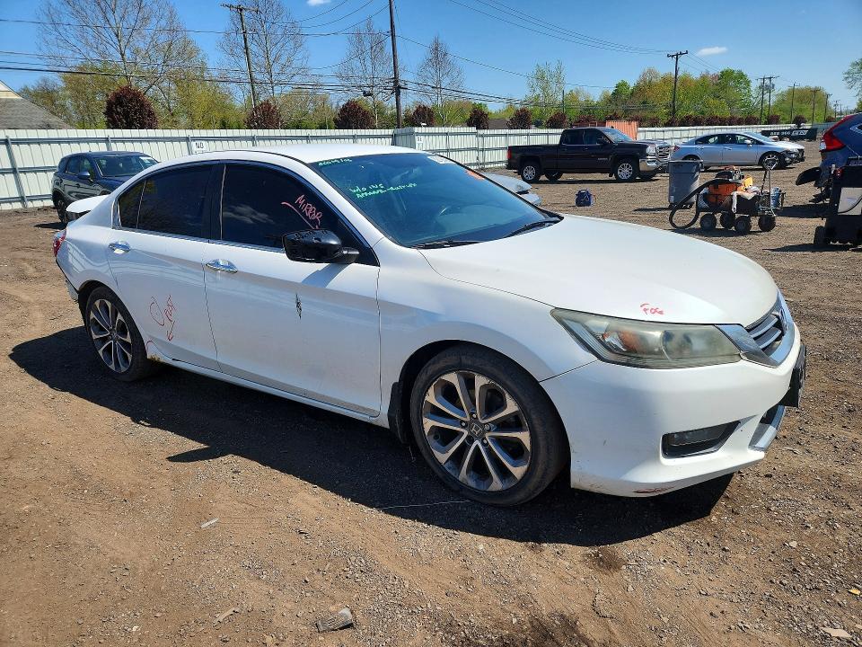 Продаж на аукціоні авто 2015 Honda Accord, vin: 1HGCR2F57FA230415, номер лоту: 52128426