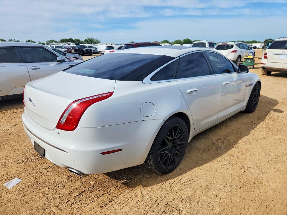54921136 :رقم المزاد ، SAJWA1CB3BLV06175 vin ، 2011 Jaguar Xj مزاد بيع