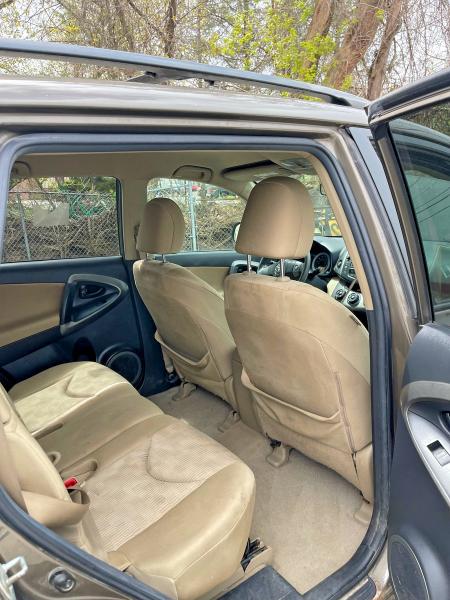 52872666 :رقم المزاد ، 2T3BF4DV4BW176634 vin ، 2011 Toyota Rav4 مزاد بيع