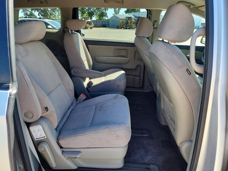 54429476 :رقم المزاد ، KNDMB5C18F6062622 vin ، 2015 Kia Sedona مزاد بيع