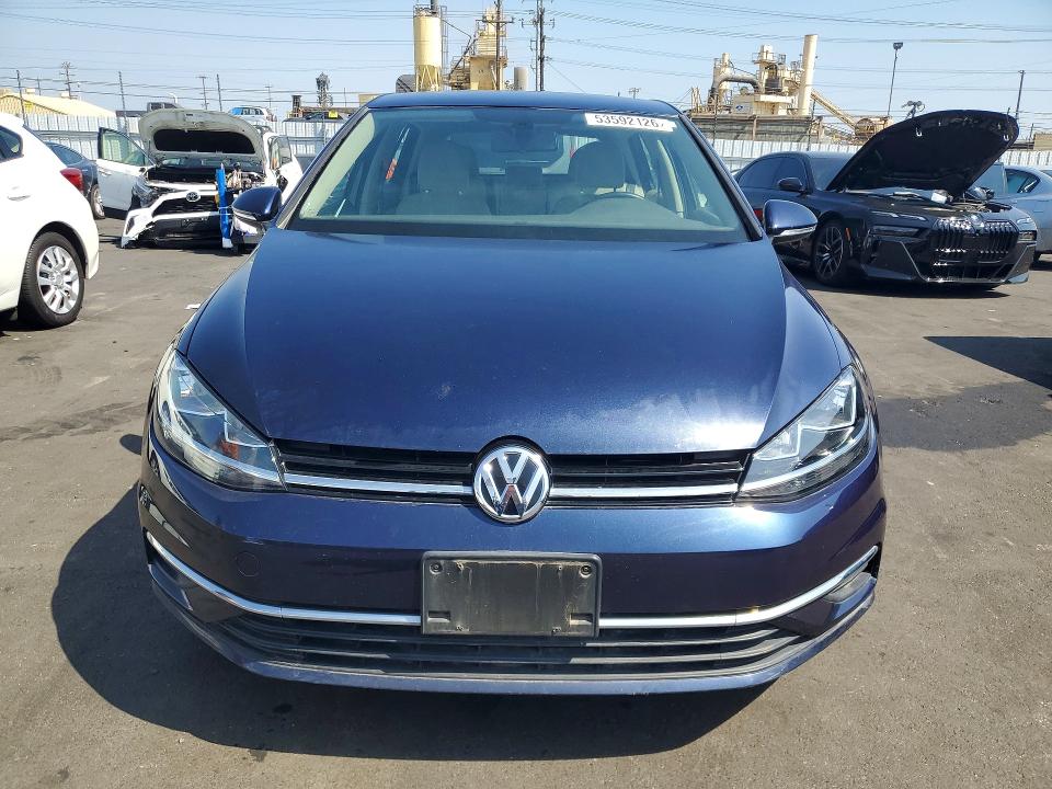 53592126 :رقم المزاد ، 3VWG17AU0JM284148 vin ، 2018 Volkswagen Golf مزاد بيع