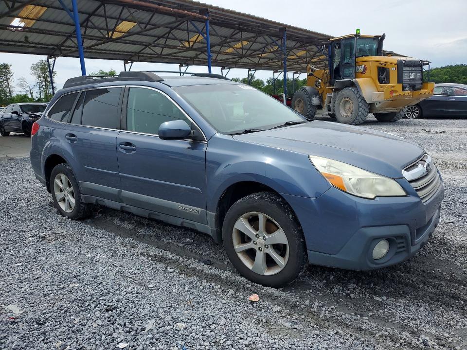 53121756 :رقم المزاد ، 4S4BRBCC7E3308817 vin ، 2014 Subaru Outback مزاد بيع