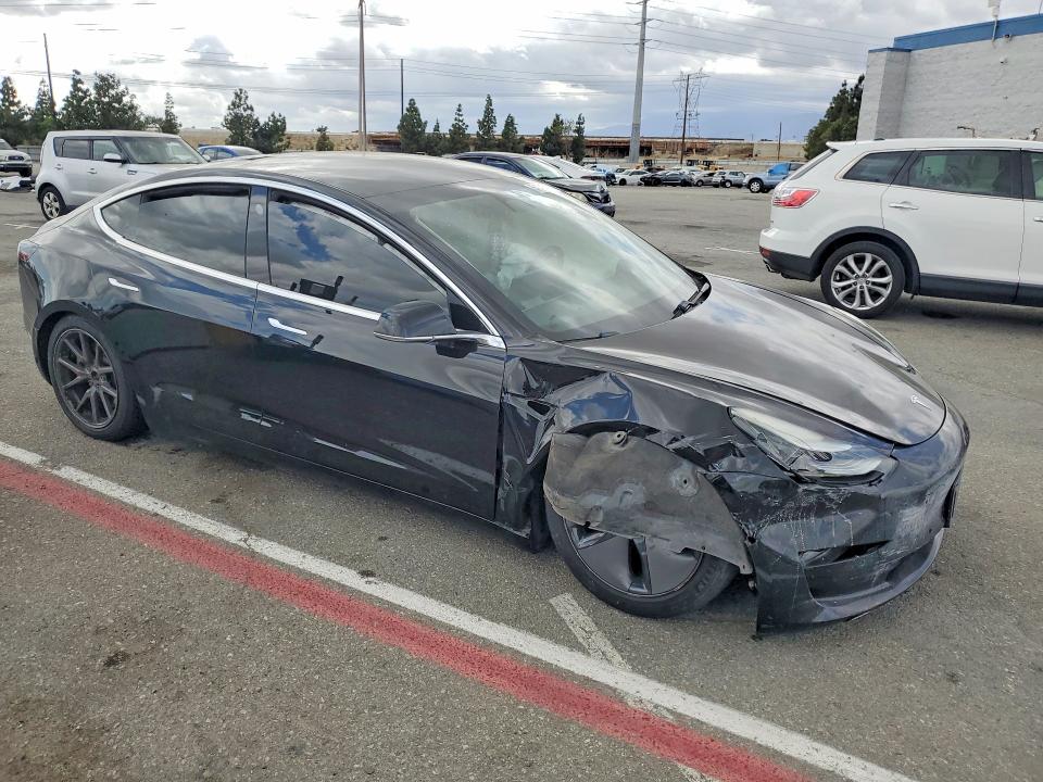 Продаж на аукціоні авто 2019 Tesla Model 3, vin: 5YJ3E1EA9KF395306, номер лоту: 51922696