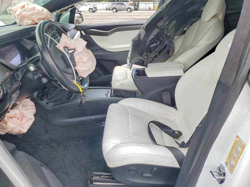 52450816 :رقم المزاد ، 5YJXCBE26JF137362 vin ، 2018 Tesla Model X مزاد بيع
