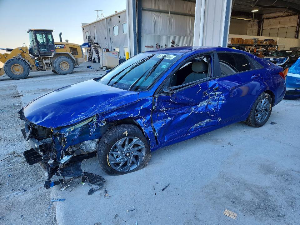 2024 Hyundai Elantra მანქანა იყიდება აუქციონზე, vin: KMHLM4DJ0RU106798, აუქციონის ნომერი: 51789066