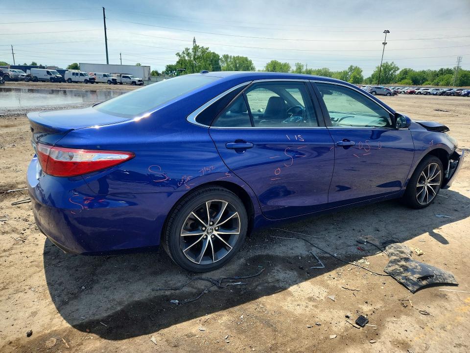 2015 Toyota Camry მანქანა იყიდება აუქციონზე, vin: 4T1BK1FK6FU568851, აუქციონის ნომერი: 54314006
