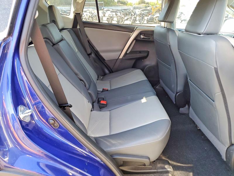 2015 Toyota Rav4 მანქანა იყიდება აუქციონზე, vin: 2T3DFREV1FW275826, აუქციონის ნომერი: 52872876