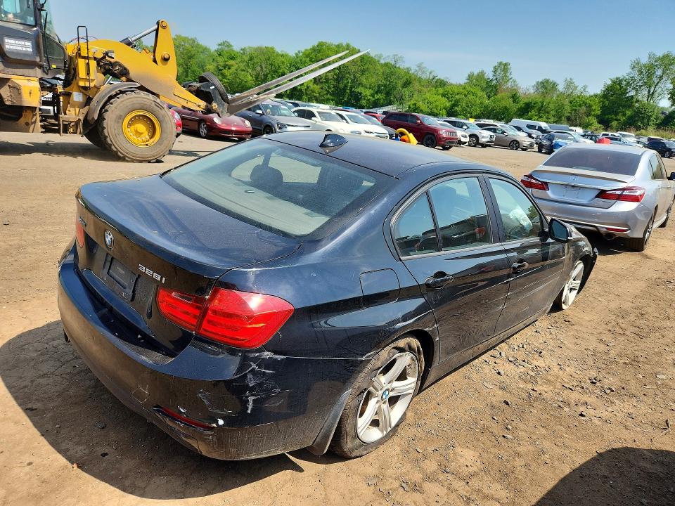 53784776 :رقم المزاد ، WBA3B5C58FP654527 vin ، 2015 Bmw 328 مزاد بيع