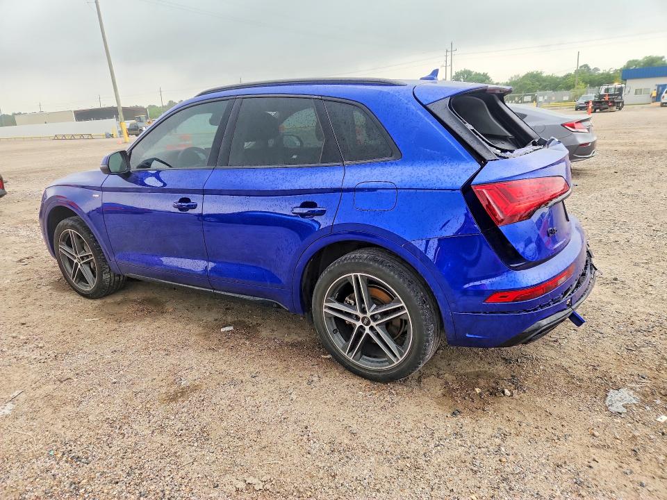 51472086 :رقم المزاد ، WA1F2AFY0P2102835 vin ، 2023 Audi Q5 E مزاد بيع