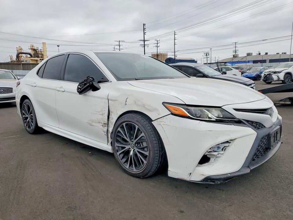 2019 Toyota Camry მანქანა იყიდება აუქციონზე, vin: 4T1B11HK6KU231560, აუქციონის ნომერი: 53299576