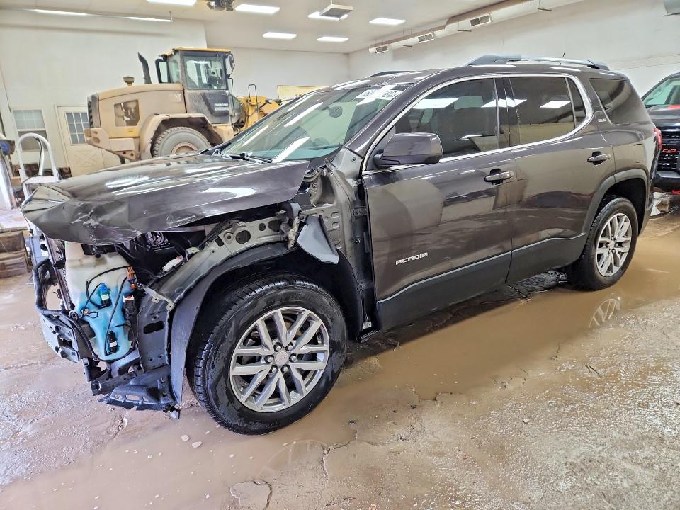 52545506 :رقم المزاد ، 1GKKNLLS0JZ141113 vin ، 2018 Gmc Acadia مزاد بيع