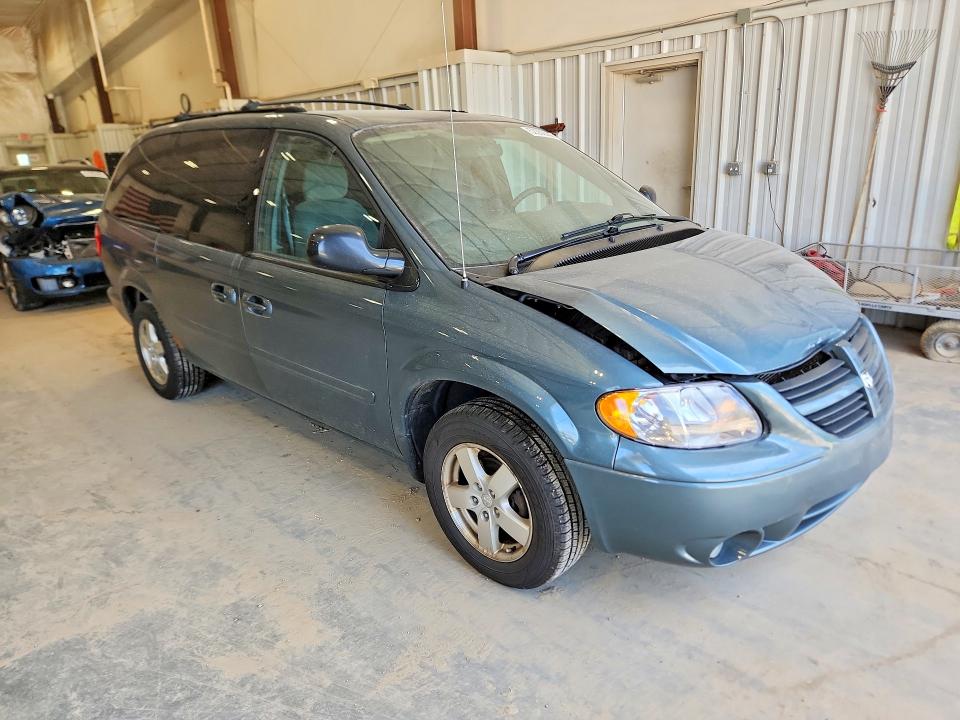 2005 Dodge Grand Caravan მანქანა იყიდება აუქციონზე, vin: 2D4GP44L45R168195, აუქციონის ნომერი: 52352506