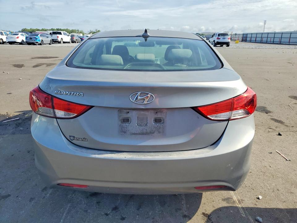 Продажа на аукционе авто 2013 Hyundai Elantra, vin: KMHDH4AE9DU971861, номер лота: 55518176