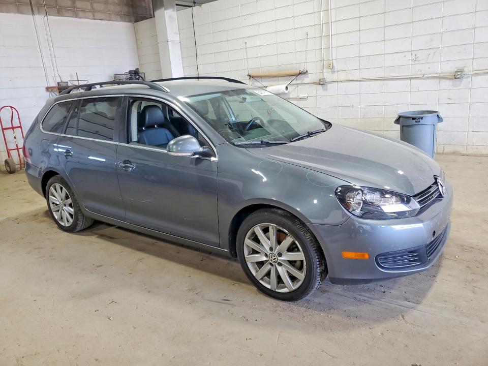 54877676 :رقم المزاد ، 3VWPL7AJ4AM686528 vin ، 2010 Volkswagen Jetta مزاد بيع