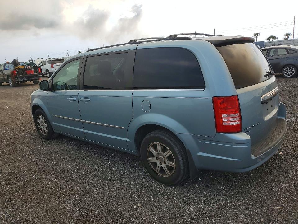 2010 Chrysler Town & Country მანქანა იყიდება აუქციონზე, vin: 2A4RR8DX1AR334171, აუქციონის ნომერი: 52305686