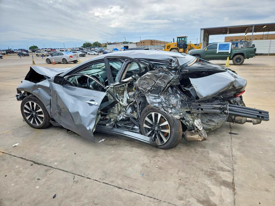 Продаж на аукціоні авто 2018 Nissan Altima, vin: 1N4AL3AP7JC234585, номер лоту: 51803486