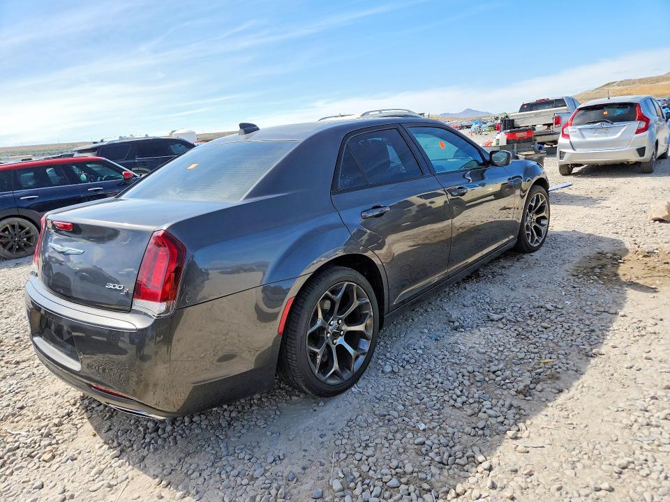 54497226 :رقم المزاد ، 2C3CCABG1JH240633 vin ، 2018 Chrysler 300 مزاد بيع