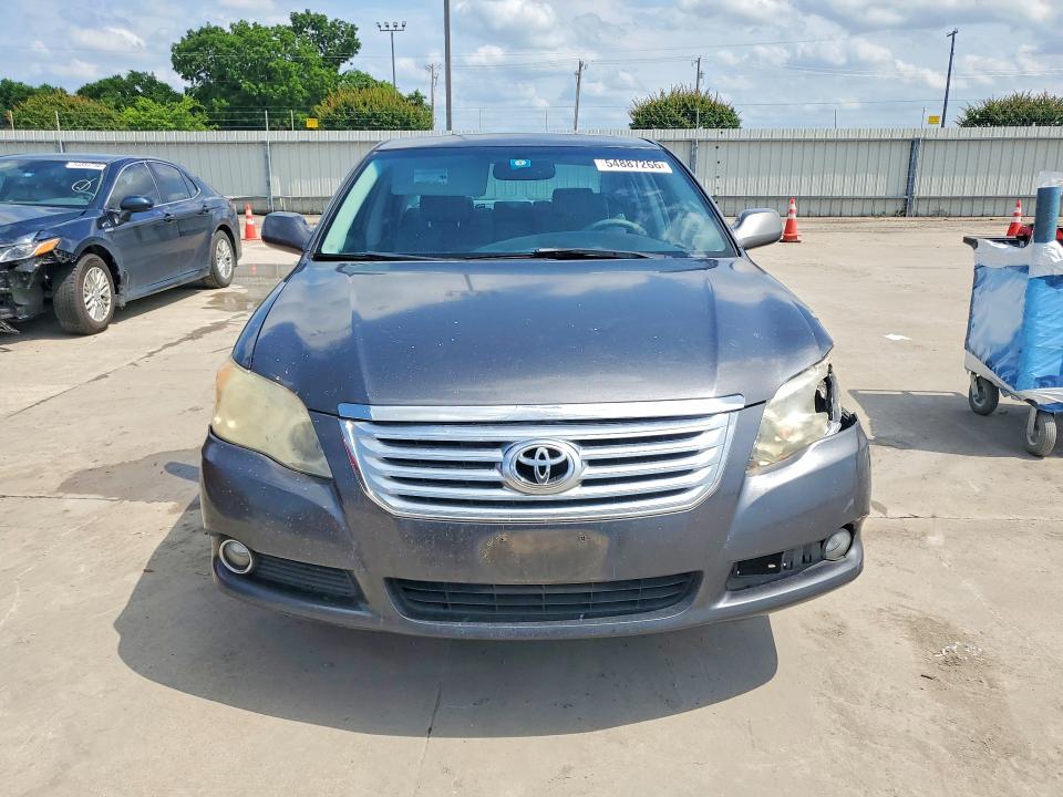 54887266 :رقم المزاد ، 4T1BK36B38U322211 vin ، 2008 Toyota Avalon مزاد بيع