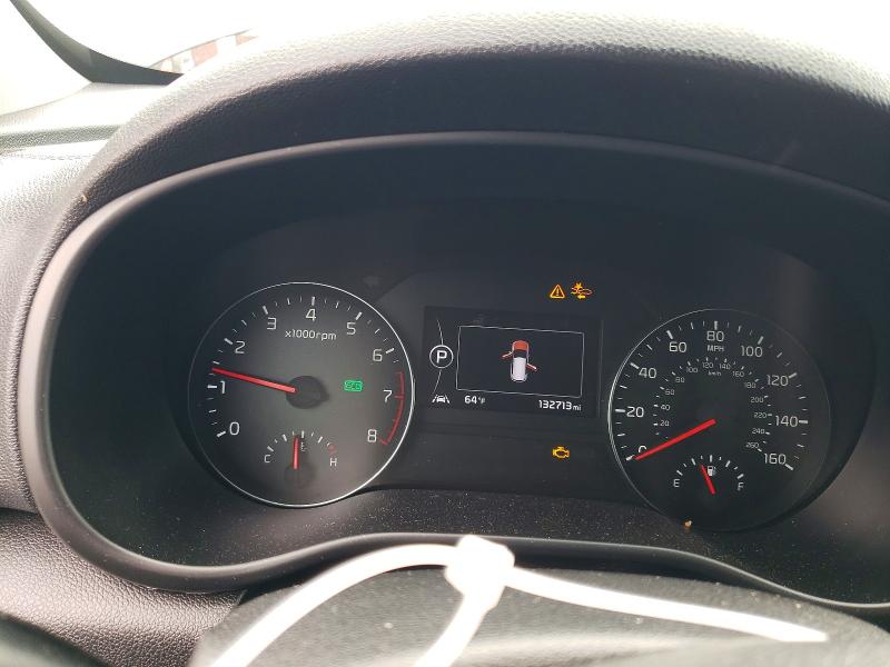 Продажа на аукционе авто 2017 Kia Sportage, vin: KNDPR3A65H7225168, номер лота: 52237436
