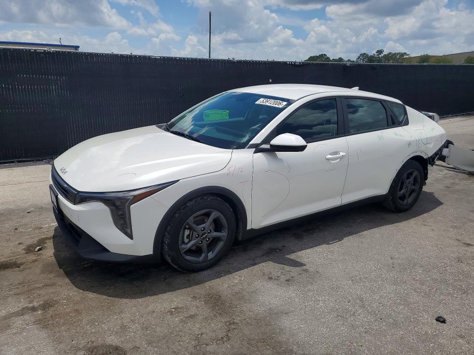 Продаж на аукціоні авто 2025 Kia K4, vin: 3KPFT4DE2SE033073, номер лоту: 53912006