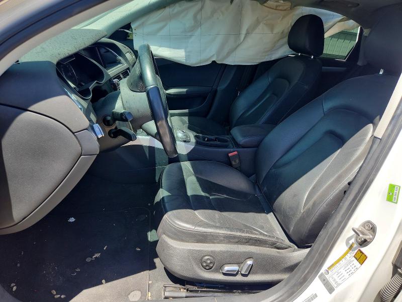 2015 Audi A4 მანქანა იყიდება აუქციონზე, vin: WAUEFAFL4FN013385, აუქციონის ნომერი: 42014336