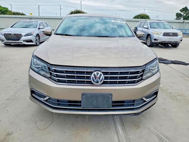 53971406 :رقم المزاد ، 1VWAT7A30GC022731 vin ، 2016 Volkswagen Passat مزاد بيع