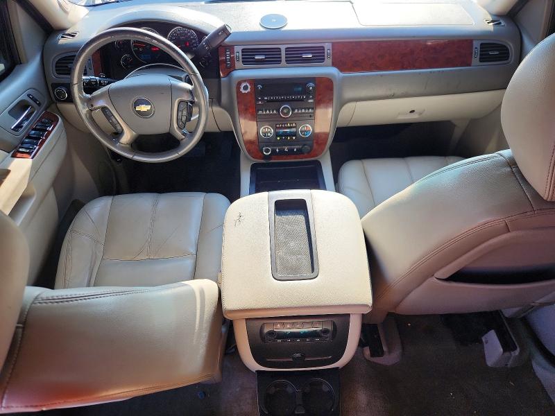 2014 Chevrolet Suburban მანქანა იყიდება აუქციონზე, vin: 1GNSCJE03ER234688, აუქციონის ნომერი: 54700026