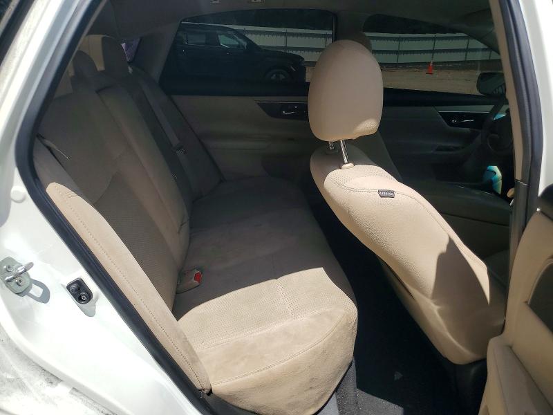 2015 Nissan Altima მანქანა იყიდება აუქციონზე, vin: 1N4AL3AP6FN393528, აუქციონის ნომერი: 52496566