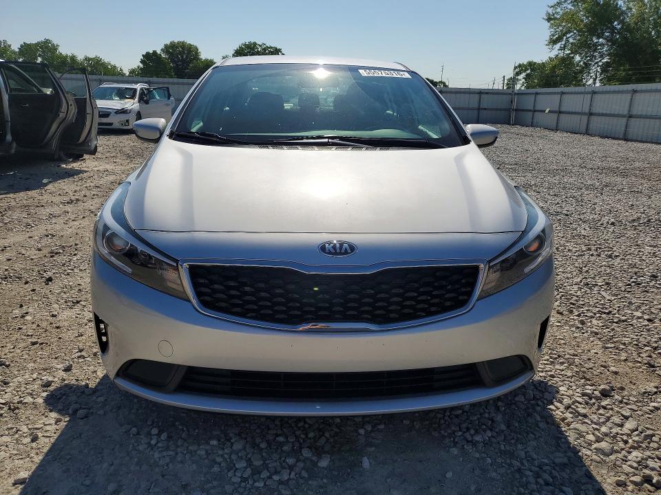 55576316 :رقم المزاد ، 3KPFL4A73JE184458 vin ، 2018 Kia Forte مزاد بيع