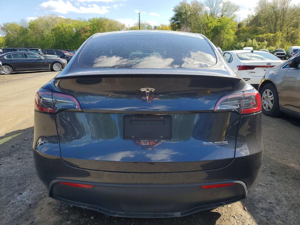 52128136 :رقم المزاد ، 7SAYGDEF6SA369825 vin ، 2025 Tesla Model Y مزاد بيع