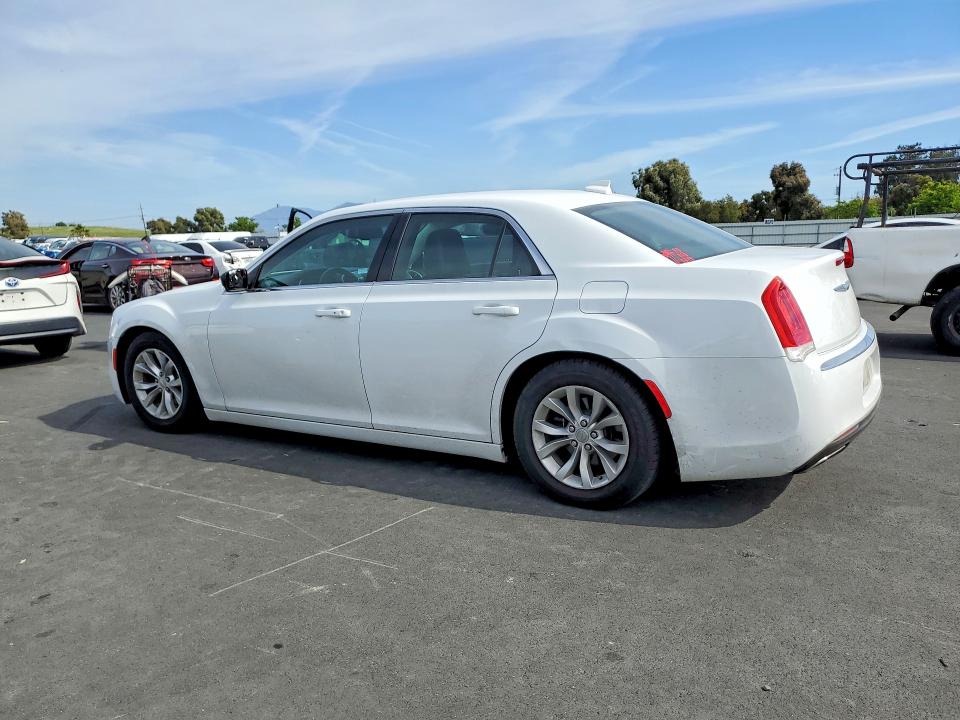 52194246 :رقم المزاد ، 2C3CCAAG2FH779741 vin ، 2015 Chrysler 300 مزاد بيع