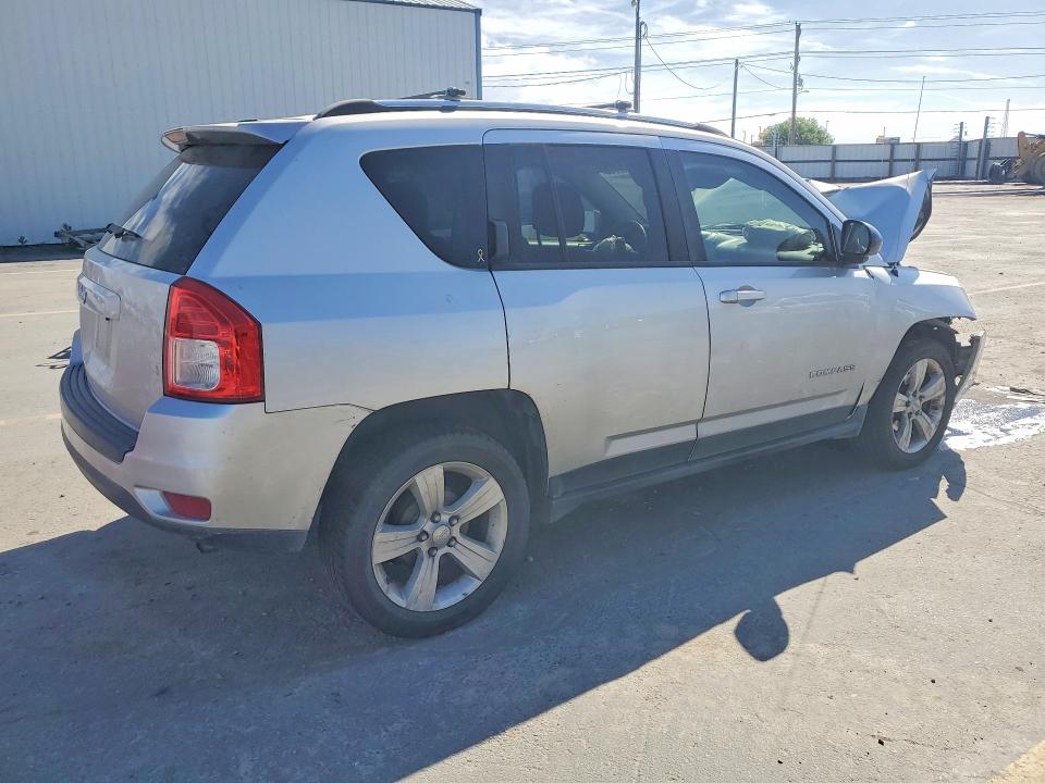 2012 Jeep Compass მანქანა იყიდება აუქციონზე, vin: 1C4NJCBA7CD652542, აუქციონის ნომერი: 52748036