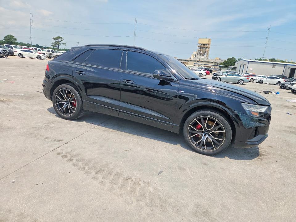 52102826 :رقم المزاد ، WA1EVAF16KD039372 vin ، 2019 Audi Q8 مزاد بيع