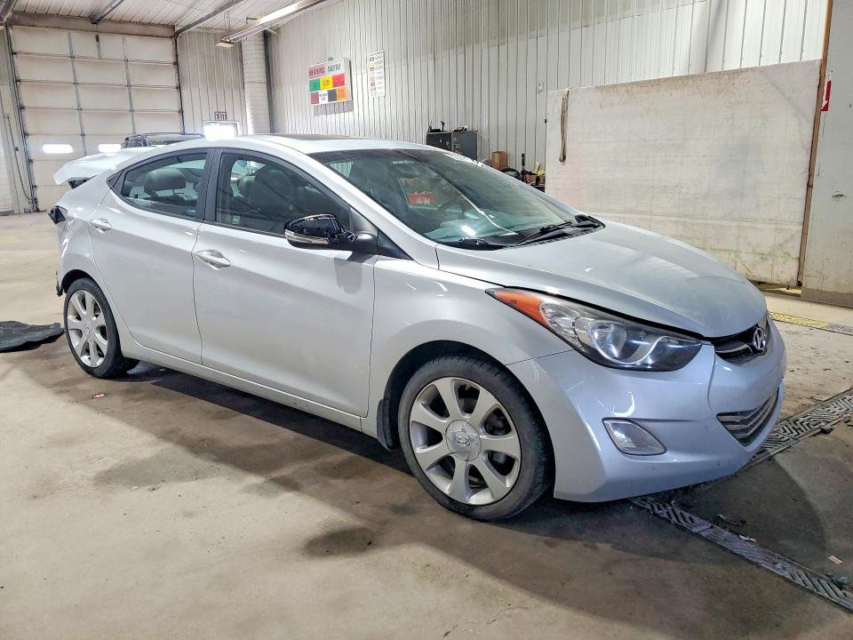 52882316 :رقم المزاد ، KMHDH4AE4DU846461 vin ، 2013 Hyundai Elantra مزاد بيع