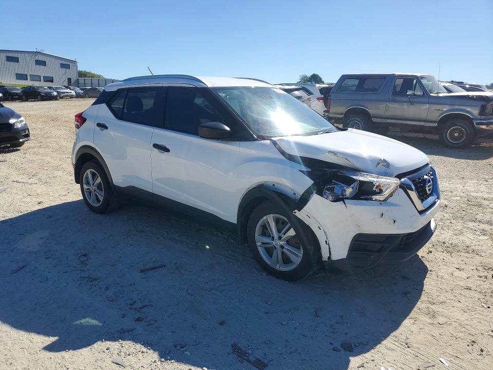 2018 Nissan Kicks მანქანა იყიდება აუქციონზე, vin: 3N1CP5CU4JL531598, აუქციონის ნომერი: 52769136