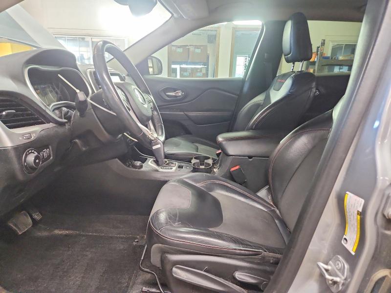 52743886 :رقم المزاد ، 1C4PJMBB7FW636714 vin ، 2015 Jeep Cherokee مزاد بيع