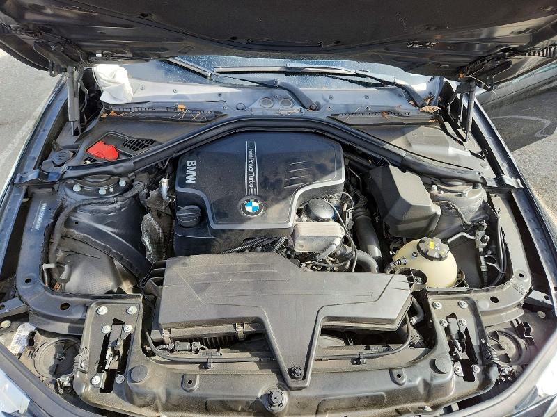 51436406 :رقم المزاد ، WBA8E3G52GNU02443 vin ، 2016 Bmw 328 مزاد بيع