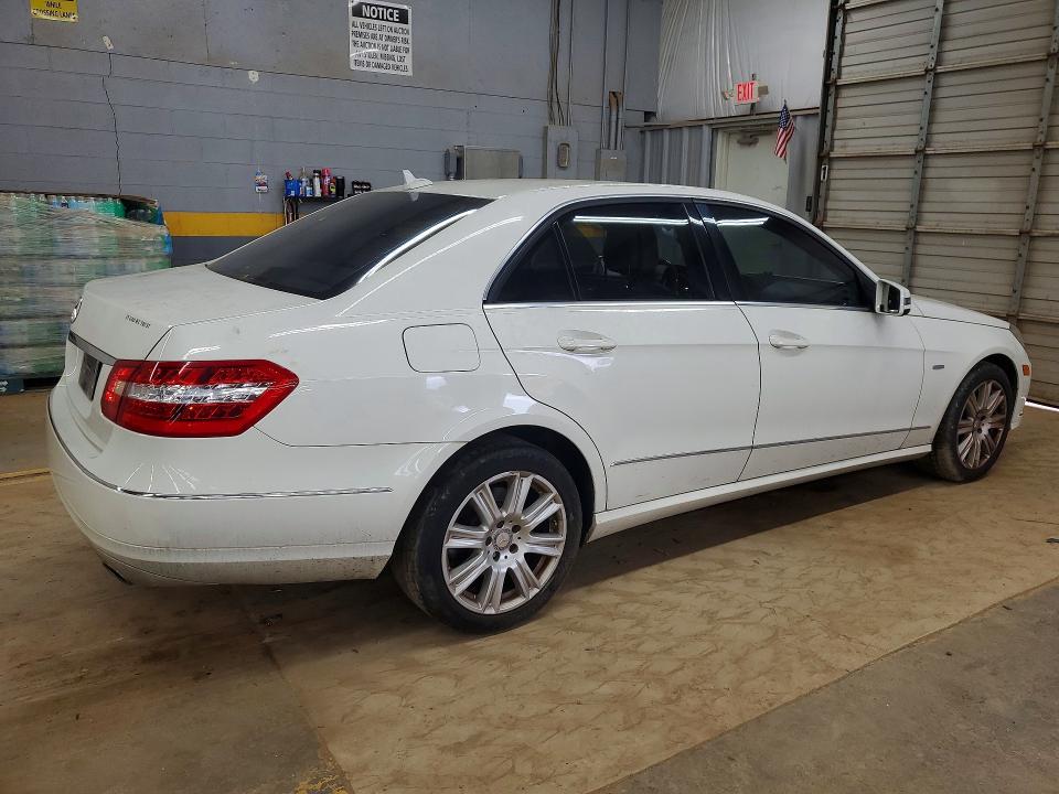 52910056 :رقم المزاد ، WDDHF5KB0CA559498 vin ، 2012 Mercedes-benz E مزاد بيع