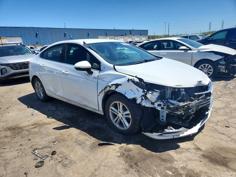 2017 Chevrolet Cruze მანქანა იყიდება აუქციონზე, vin: 1G1BE5SMXH7113103, აუქციონის ნომერი: 52029556