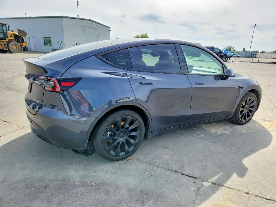 2022 Tesla Model Y მანქანა იყიდება აუქციონზე, vin: 7SAYGDEE9NF569774, აუქციონის ნომერი: 52263026